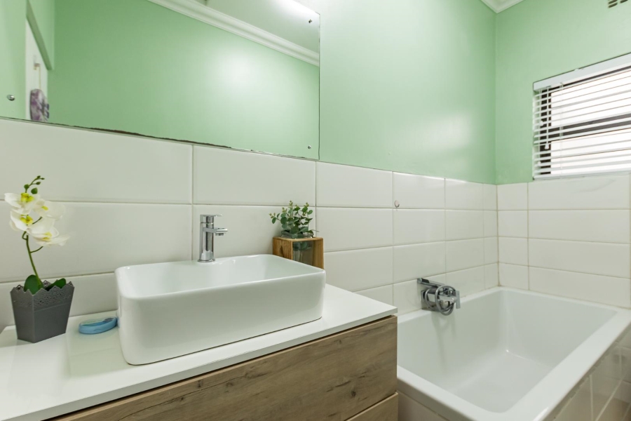 3 Bedroom Property for Sale in Plumstead Western Cape